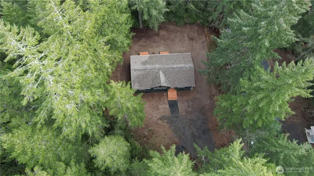 $379,000 | 80 Northeast Madrona Avenue, Tahuya, WA 98588