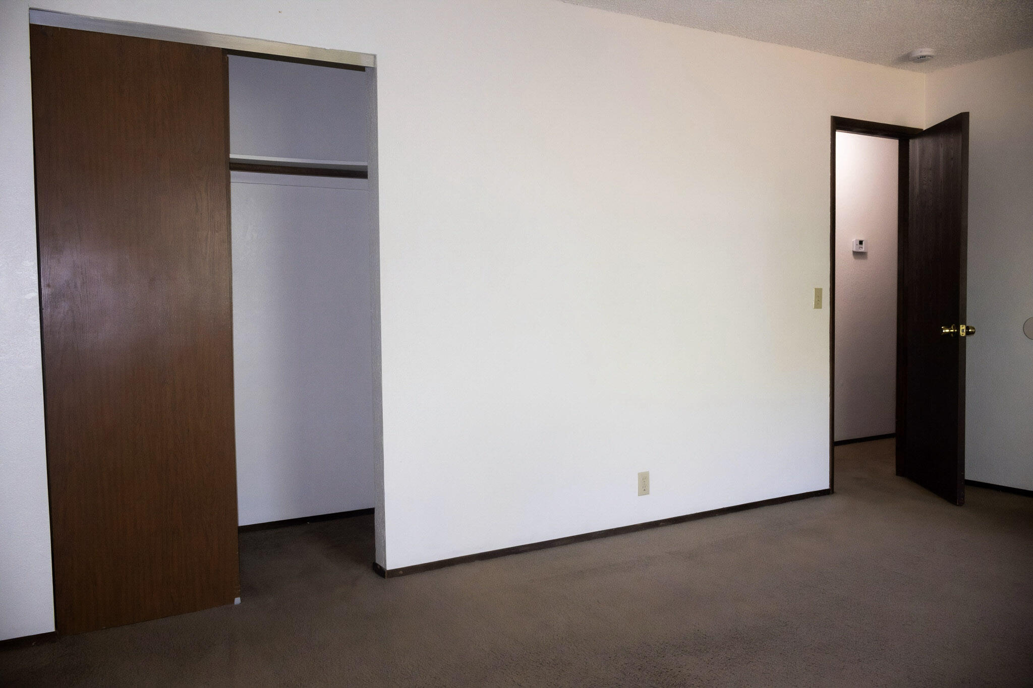 1026 Moss Creek Road Redding, CA 96003 - Photo 17 of 26 3rd bedroom