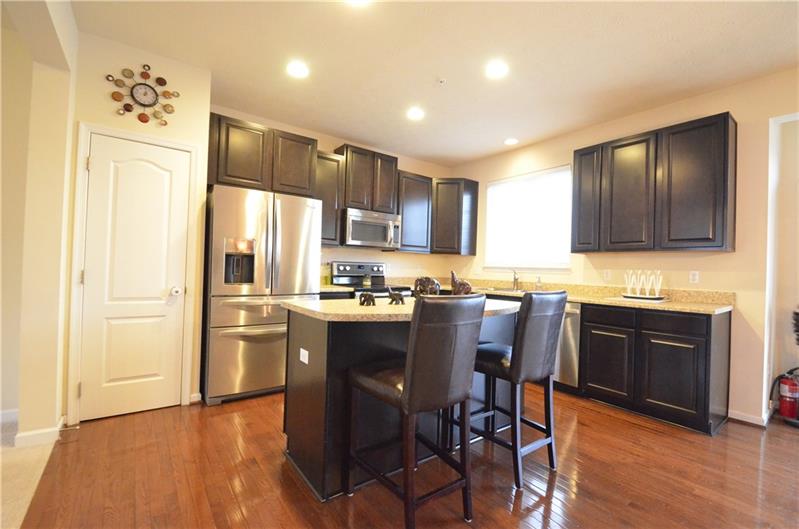 19 Roosevelt Drive McKees Rocks, PA 15136 - Photo 6 of 20 Gallery Image 6