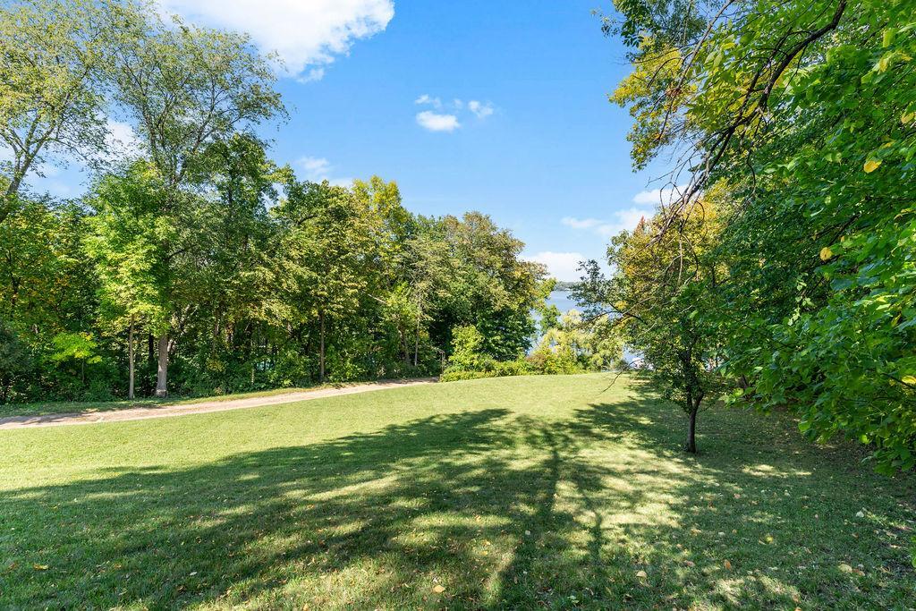 970 Pleasantview Road Chanhassen, MN 55317 - Photo 15 of 17