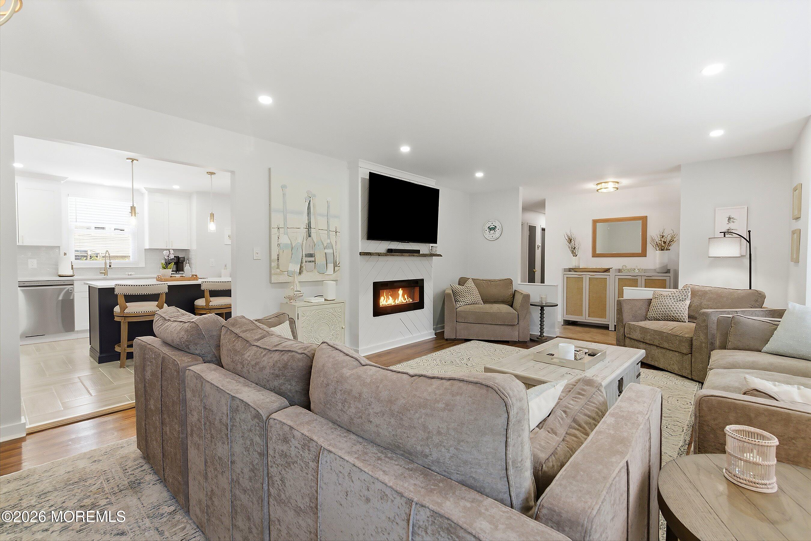 745 Midstreams Road Brick, NJ 08724 - Photo 9 of 32 Living room