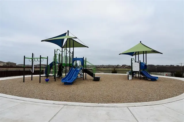 $2,599 | 9800 Huntersville Trail, Fort Worth, TX 76108