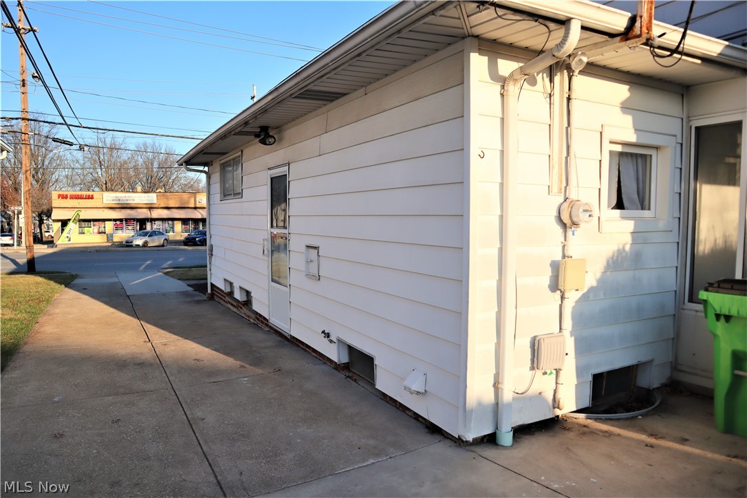 5662 Turney Road Garfield Heights, OH 44125 - Photo 2 of 27