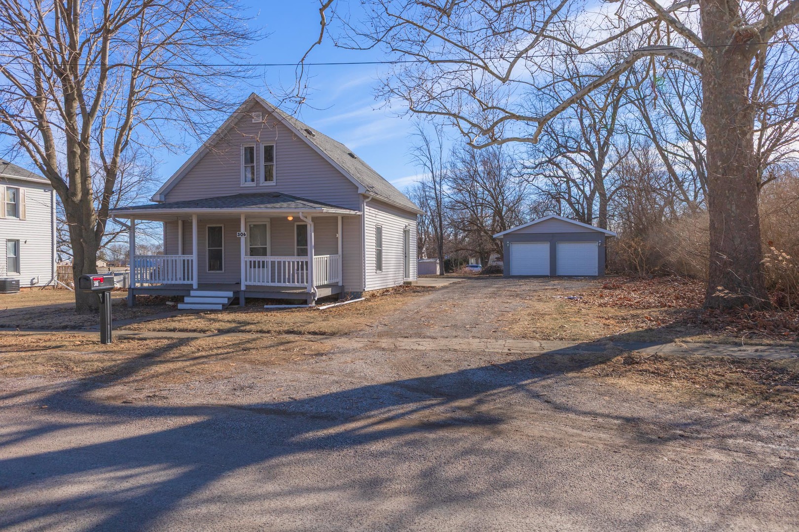 306 East Cooper Street Colfax, IL 61728 - Photo 2 of 49