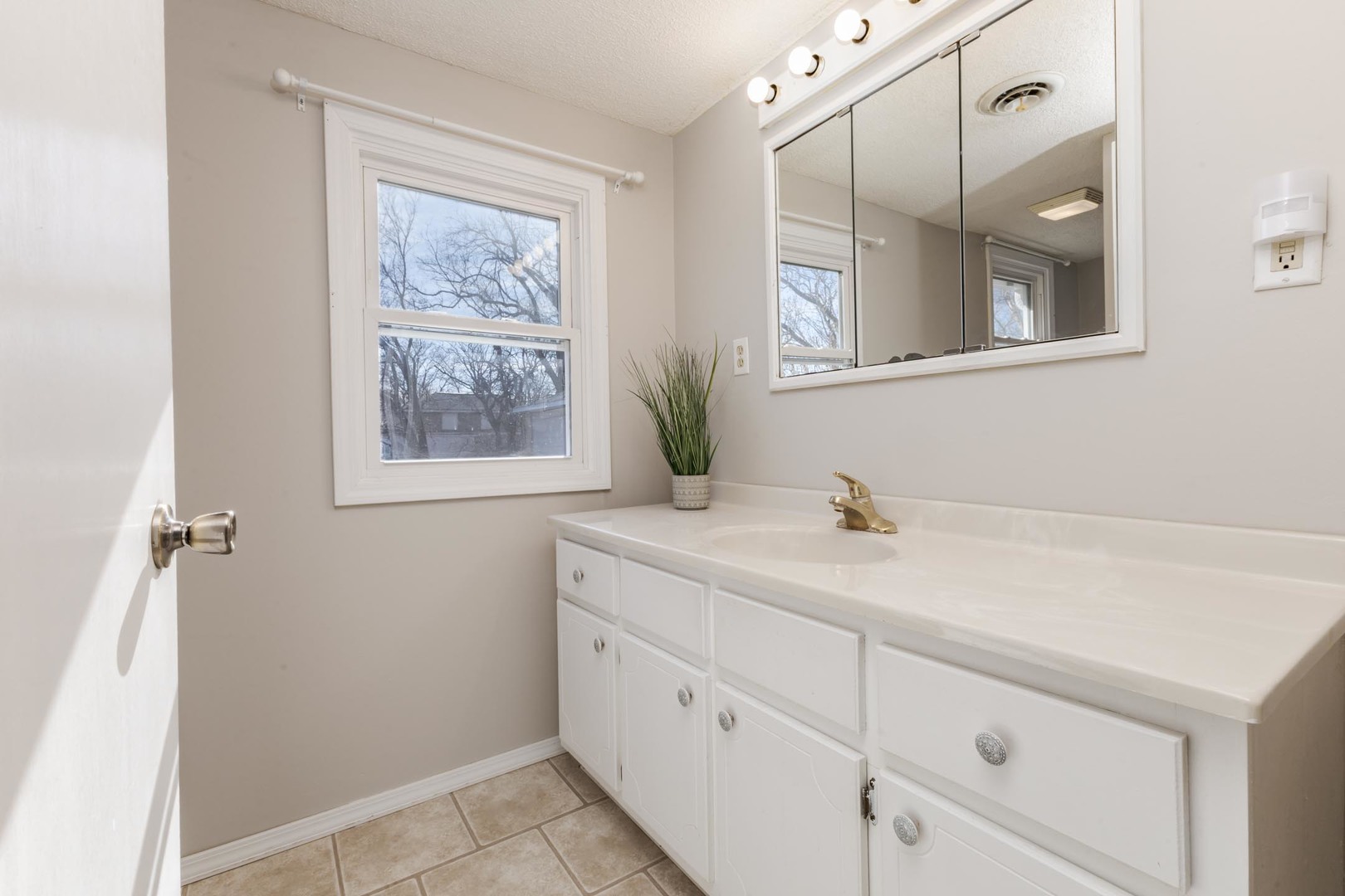 306 East Cooper Street Colfax, IL 61728 - Photo 27 of 49