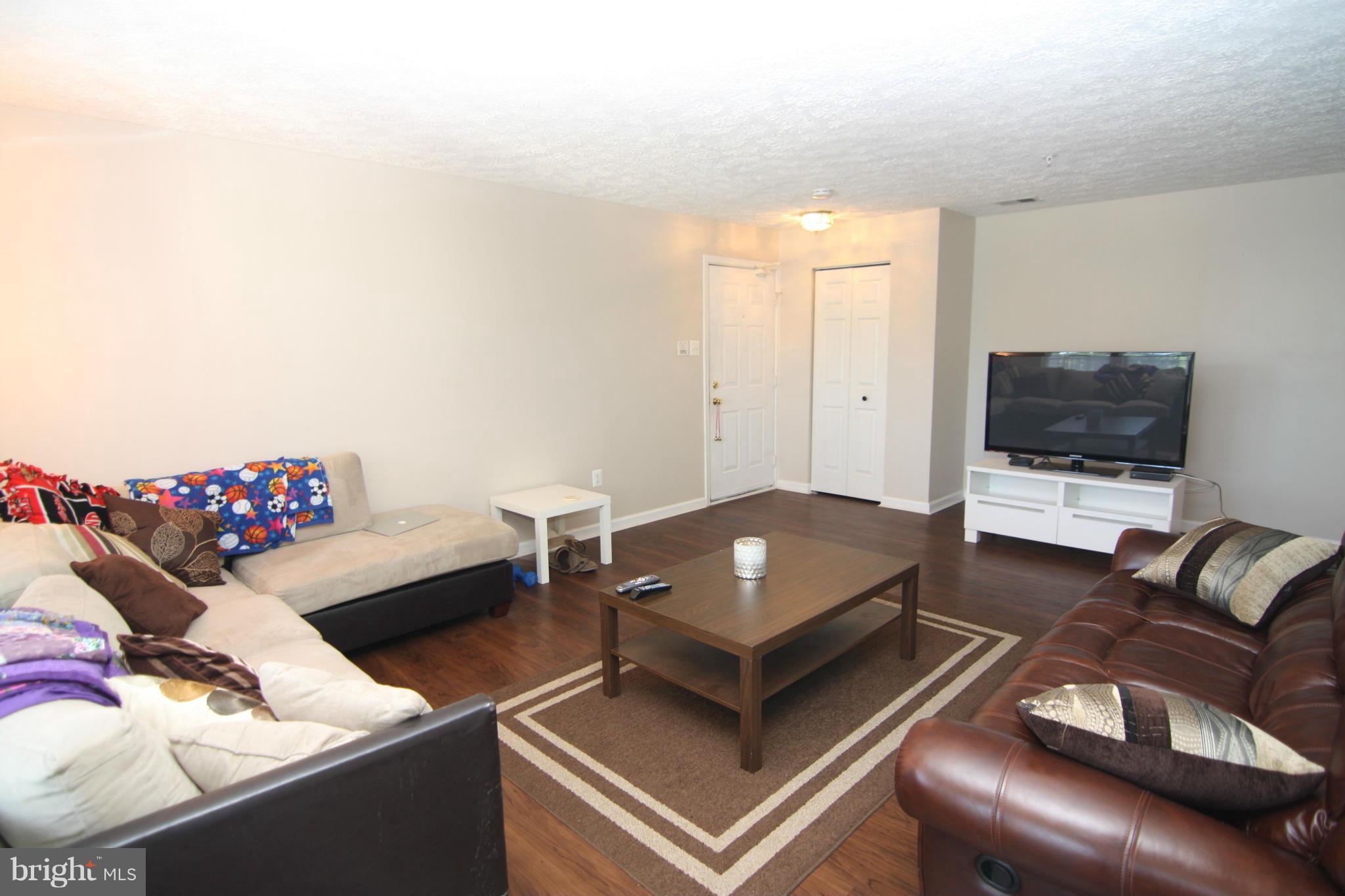 4557 Aspen Mill Road, Unit 4557 Nottingham, MD 21236 - Photo 5 of 16 Living Room