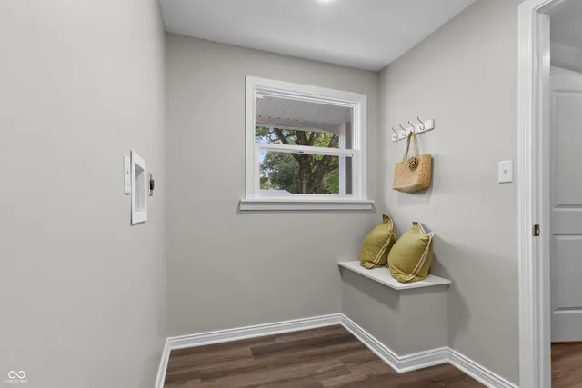 $379,900 | 7118 Mikesell Drive, Indianapolis, IN 46260