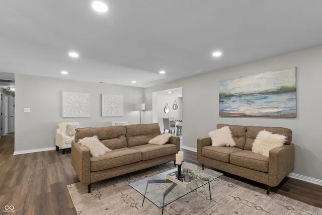 $379,900 | 7118 Mikesell Drive, Indianapolis, IN 46260