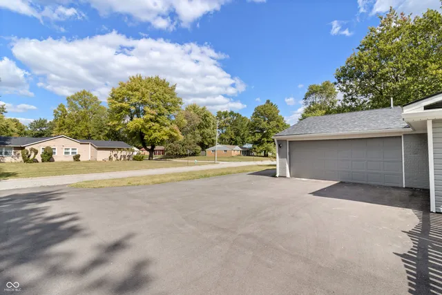 $379,900 | 7118 Mikesell Drive, Indianapolis, IN 46260