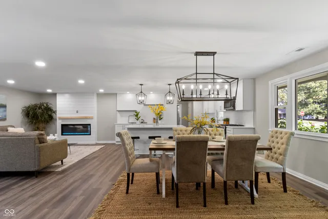 $379,900 | 7118 Mikesell Drive, Indianapolis, IN 46260