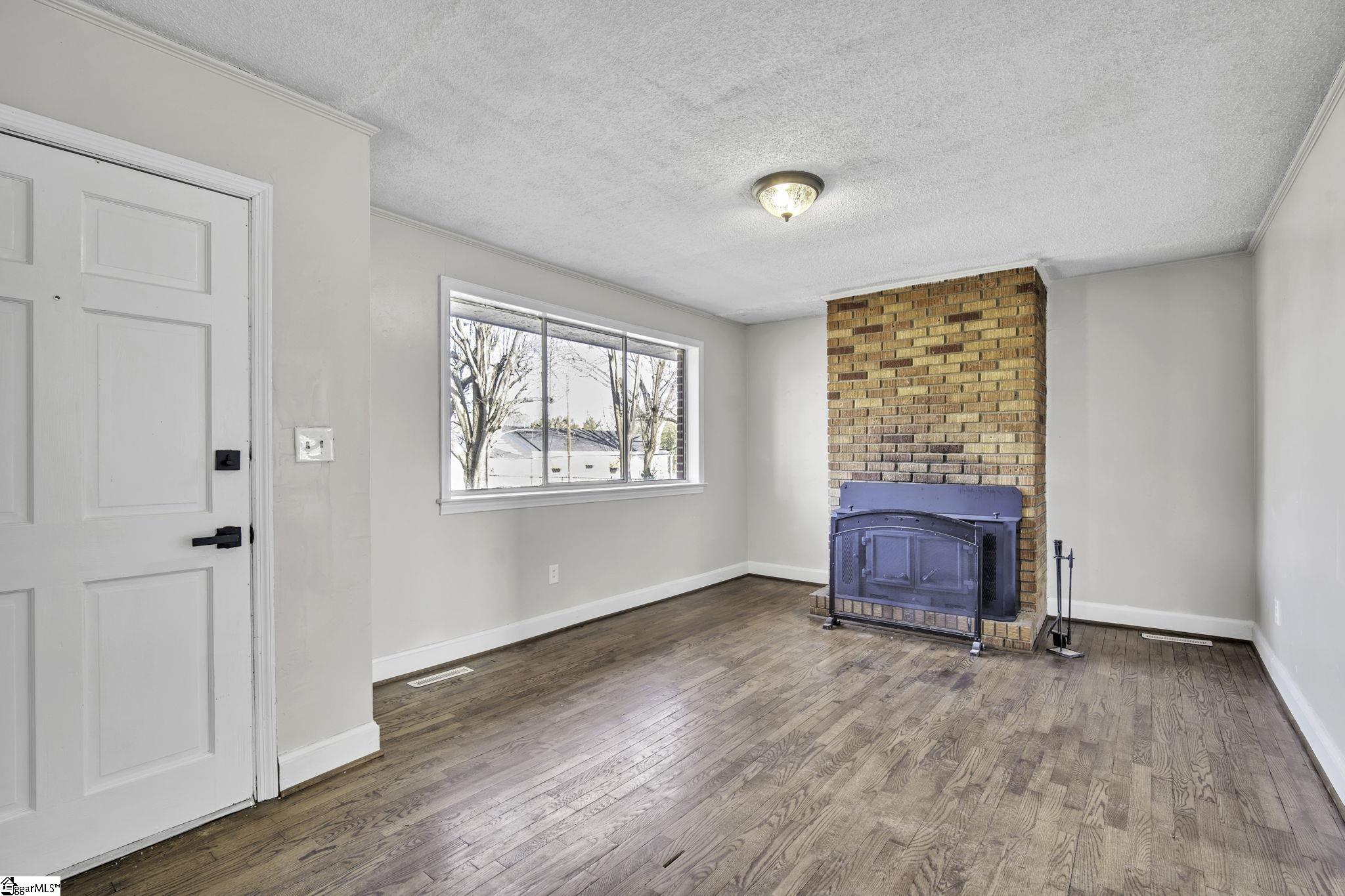 405 Agnew Road Greenville, SC 29617 - Photo 3 of 31 Gallery Image 3
