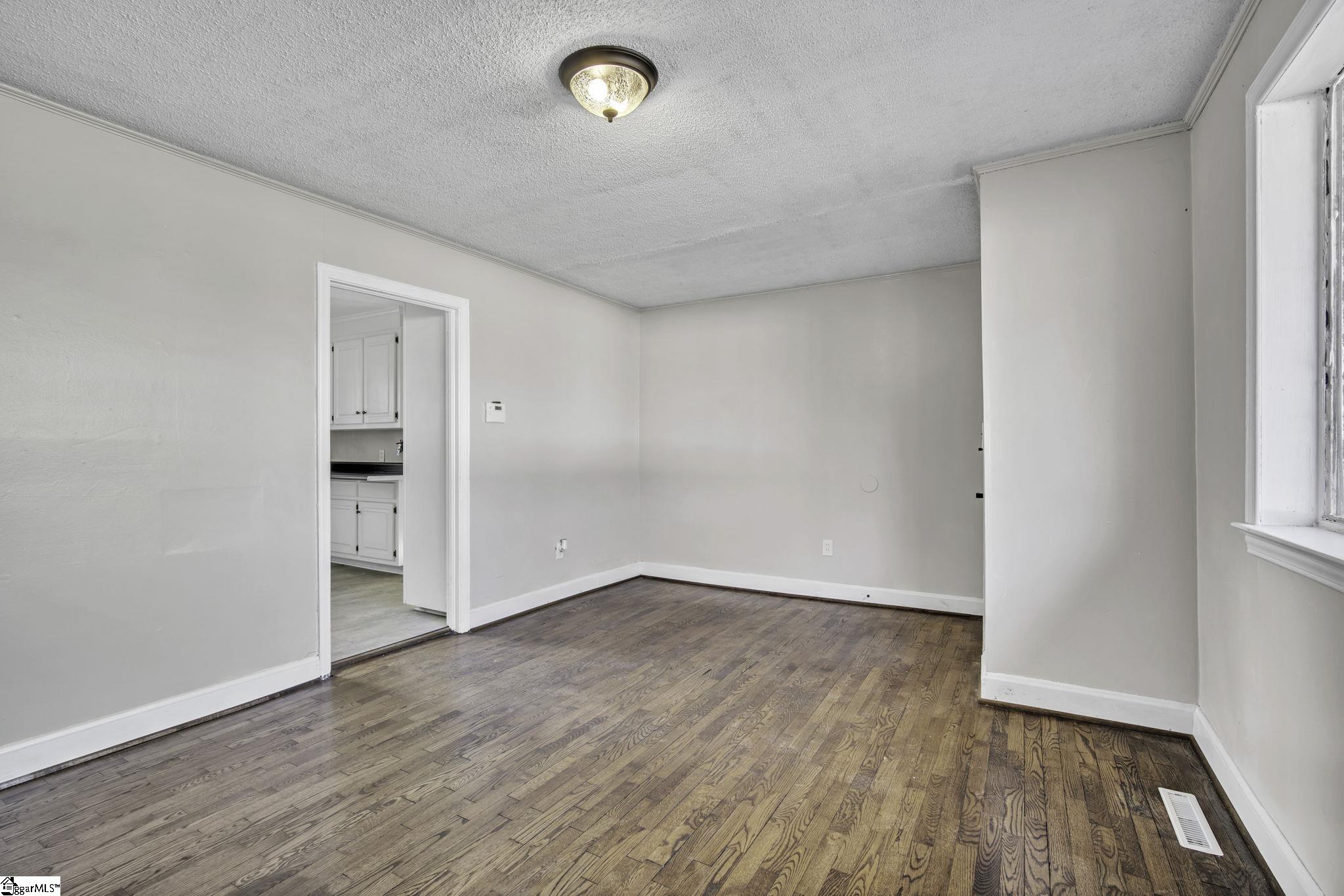 405 Agnew Road Greenville, SC 29617 - Photo 5 of 31 Gallery Image 5