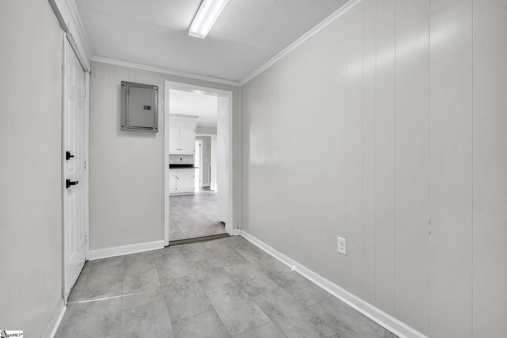 405 Agnew Road Greenville, SC 29617 - Photo 8 of 31 Gallery Image 8