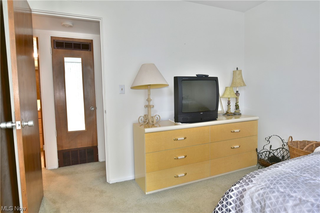 2520 North River Road Northeast, Unit B20 Warren, OH 44483 - Photo 22 of 32