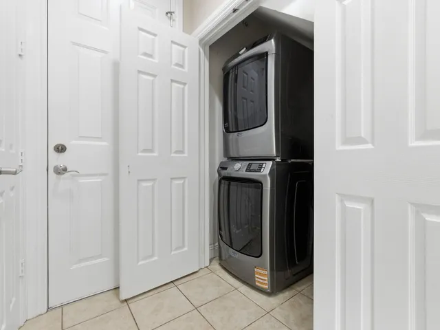 $3,100 | 2502 North Dixie Highway, Unit 15, Lake Worth Beach, FL 33460