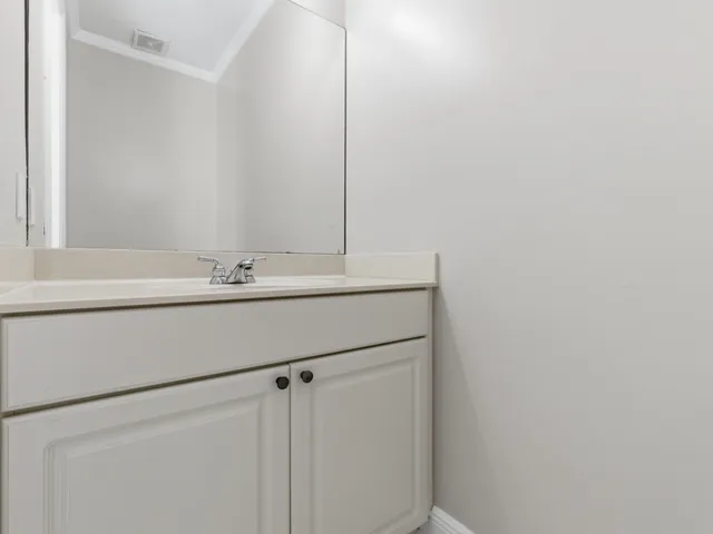 $3,100 | 2502 North Dixie Highway, Unit 15, Lake Worth Beach, FL 33460