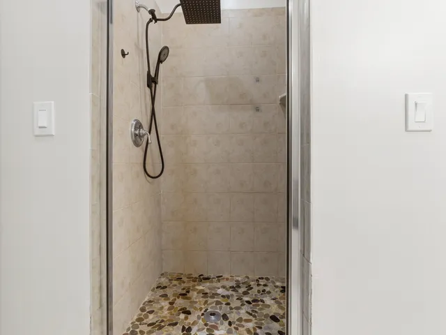 $3,100 | 2502 North Dixie Highway, Unit 15, Lake Worth Beach, FL 33460