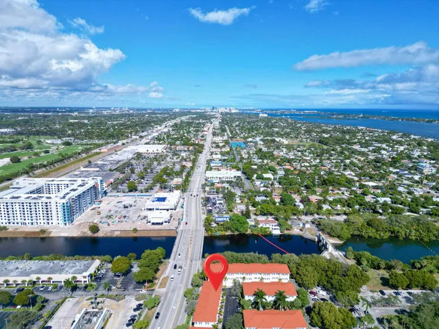 $3,100 | 2502 North Dixie Highway, Unit 15, Lake Worth Beach, FL 33460