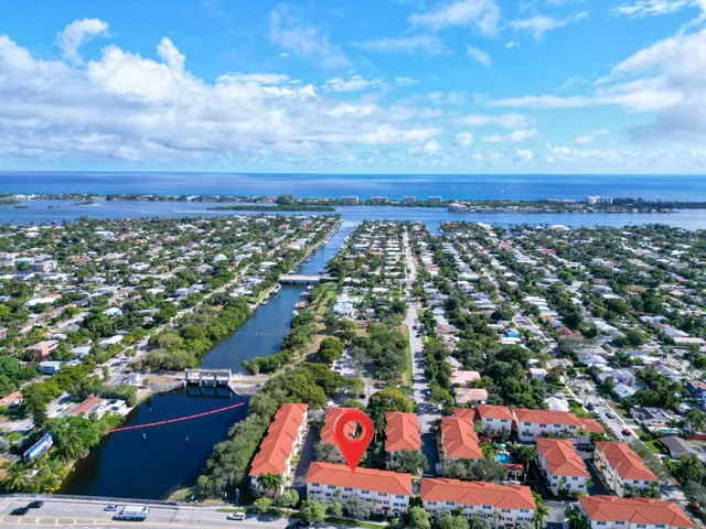 $3,100 | 2502 North Dixie Highway, Unit 15, Lake Worth Beach, FL 33460