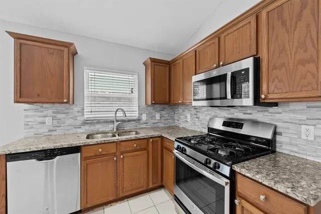 $2,150 | 2449 Texoma Drive, Little Elm, TX 75068