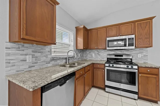 $2,150 | 2449 Texoma Drive, Little Elm, TX 75068