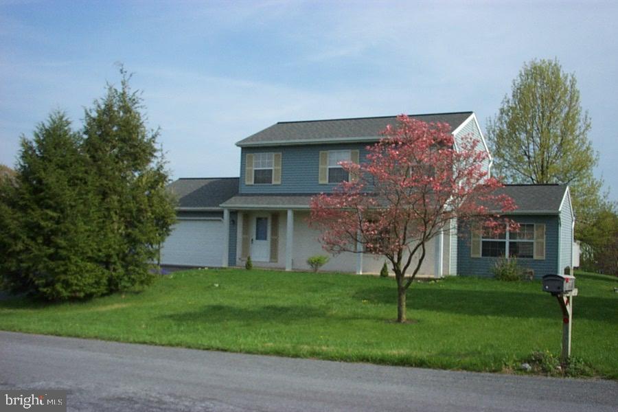 1019 Jeffrey Lane Lititz, PA 17543 - Photo 2 of 2