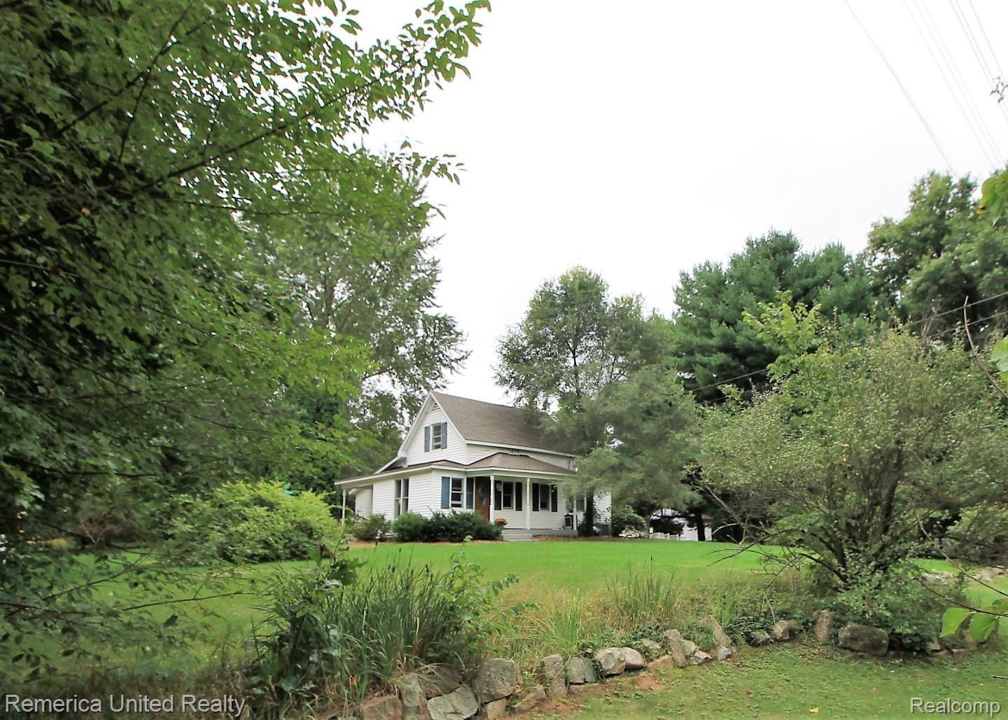 2675 Mason Road Howell, MI 48843 - Photo 4 of 46 IMG_1849.JPG