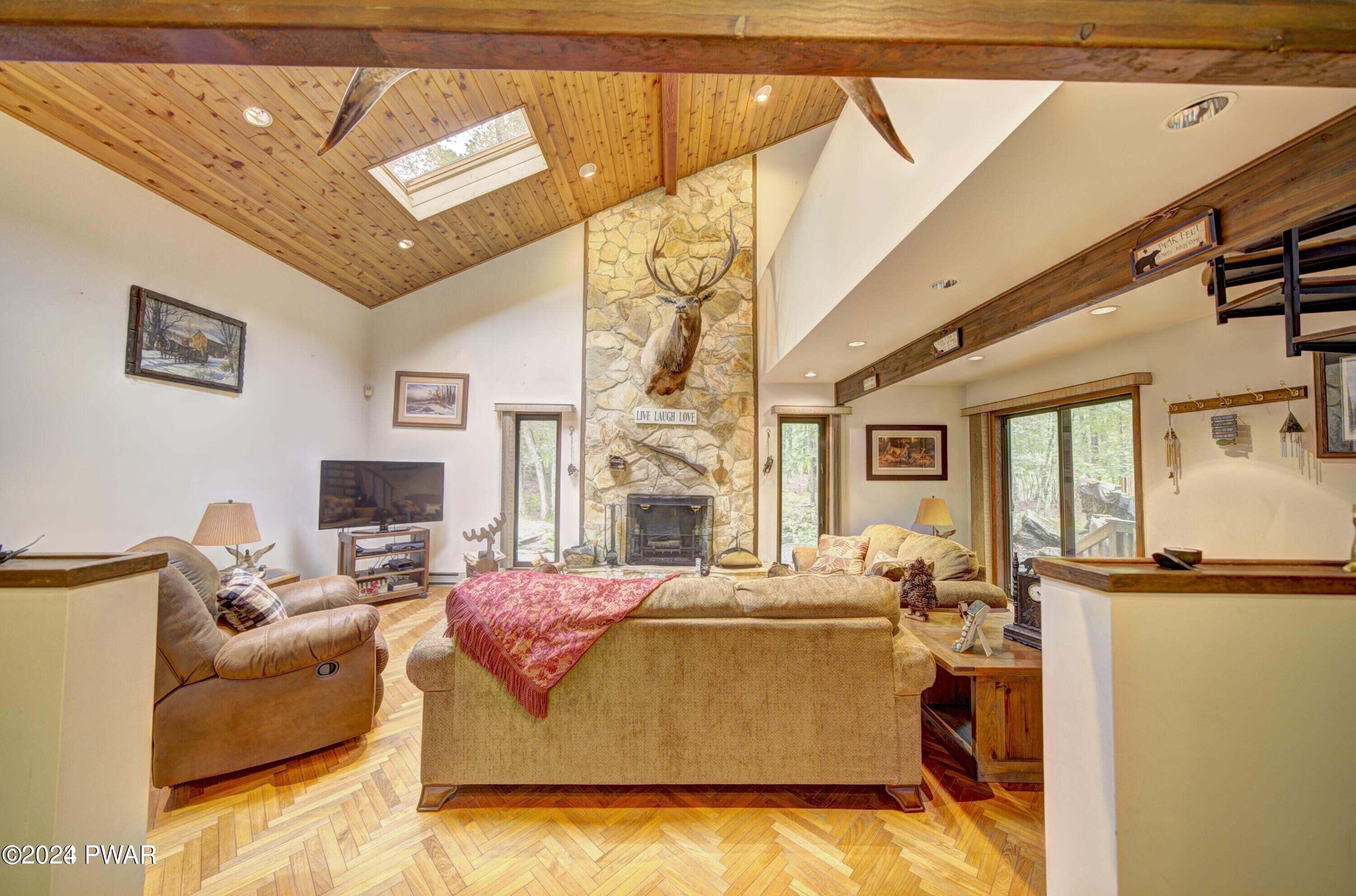 202 Tanager Road Lackawaxen, PA 18435 - Photo 11 of 43