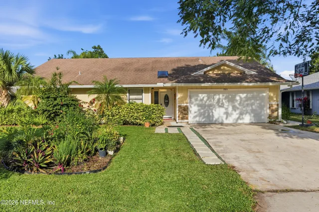 $445,000 | 7863 Southeast Lexington Avenue, Hobe Sound, FL 33455