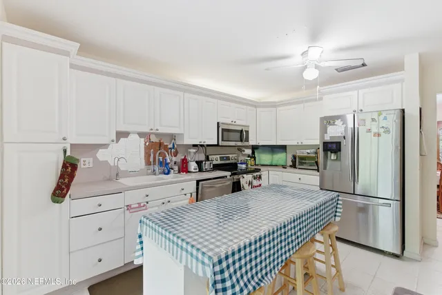$445,000 | 7863 Southeast Lexington Avenue, Hobe Sound, FL 33455