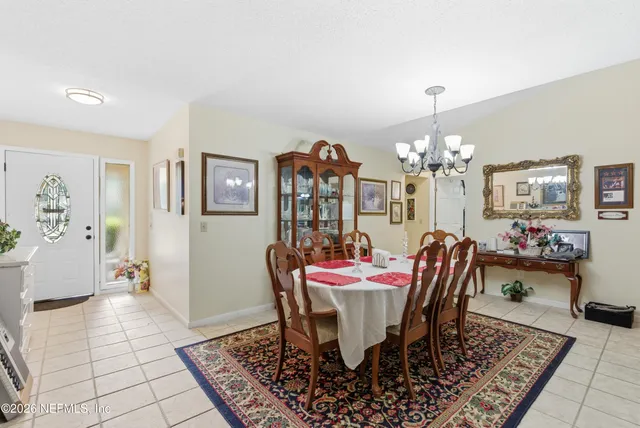 $445,000 | 7863 Southeast Lexington Avenue, Hobe Sound, FL 33455