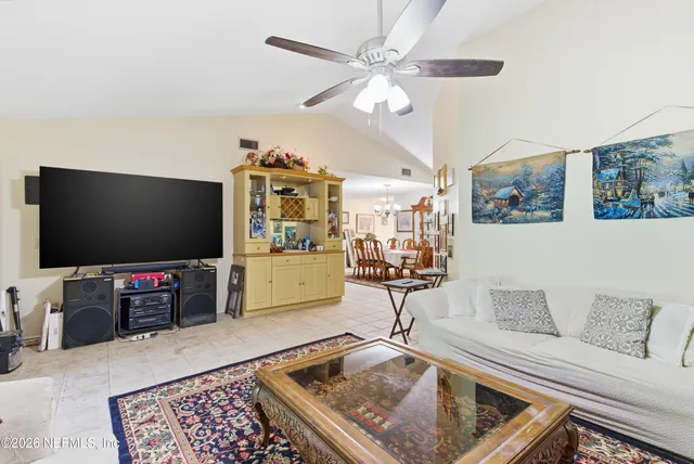 $445,000 | 7863 Southeast Lexington Avenue, Hobe Sound, FL 33455