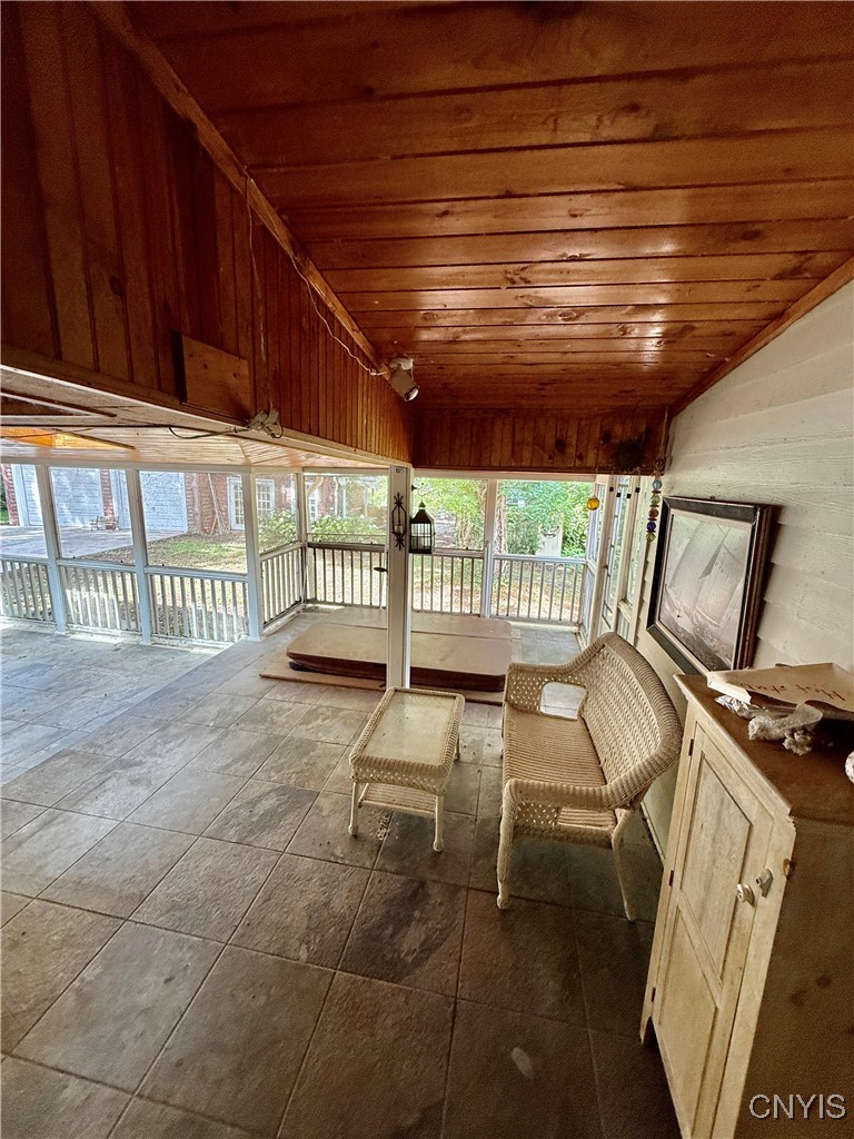 4319 Highway 90 Springport, NY 13160 - Photo 8 of 25