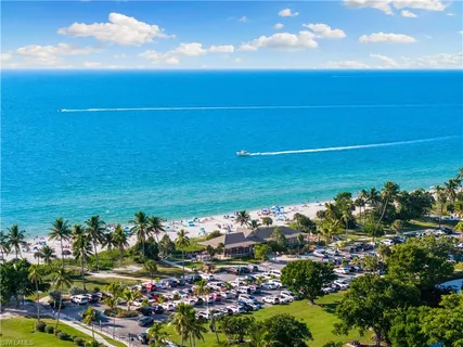 $3,700,000 | 1400 Gulf Shore Boulevard North, Unit 201, Naples, FL 34102