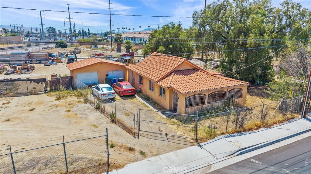 3284 Jackson Street Riverside, CA 92503 - Photo 6 of 33