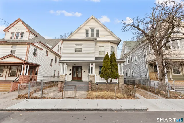 $1,900 | 48 Park Terrace, Unit 3, Bridgeport, CT 06604