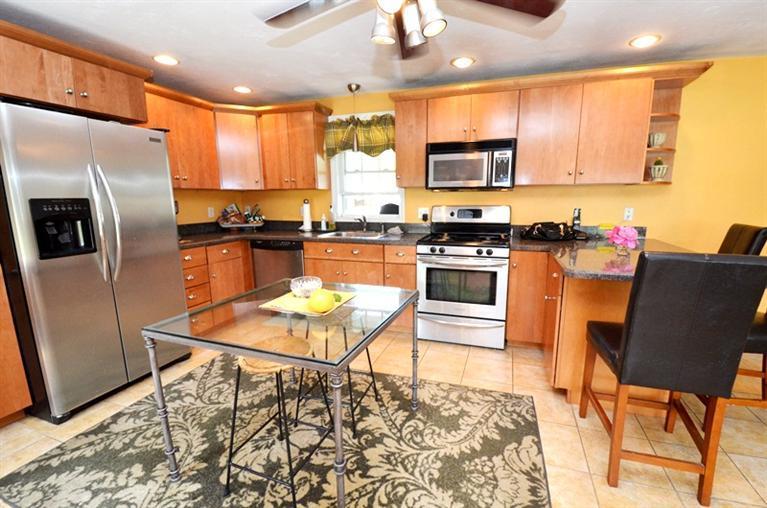 14 Lynne Road Wareham, MA 02571 - Photo 3 of 20 Additional Photo