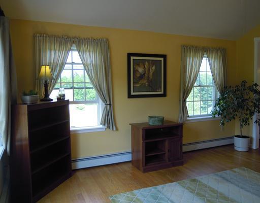 25 Clark Hill Road Holden, ME 04429 - Photo 5 of 25 Living Room.