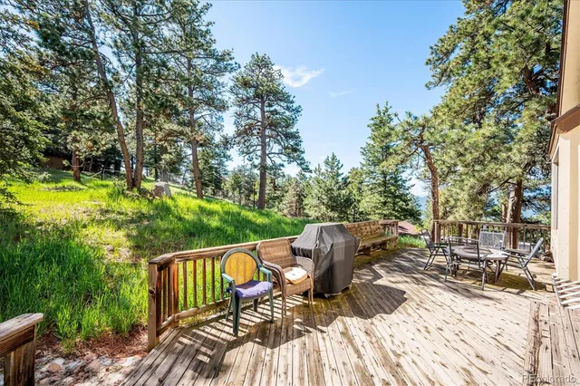 a view of outdoor space yard and patio