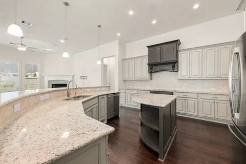 $629,000 | 3418 Sherbrooke Manor Court, Houston, TX 77059