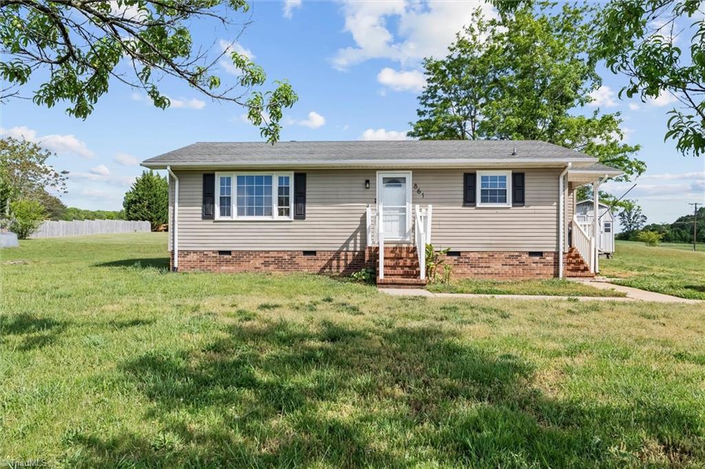 861 Creed Road Ararat, NC 27007 - Photo 2 of 18