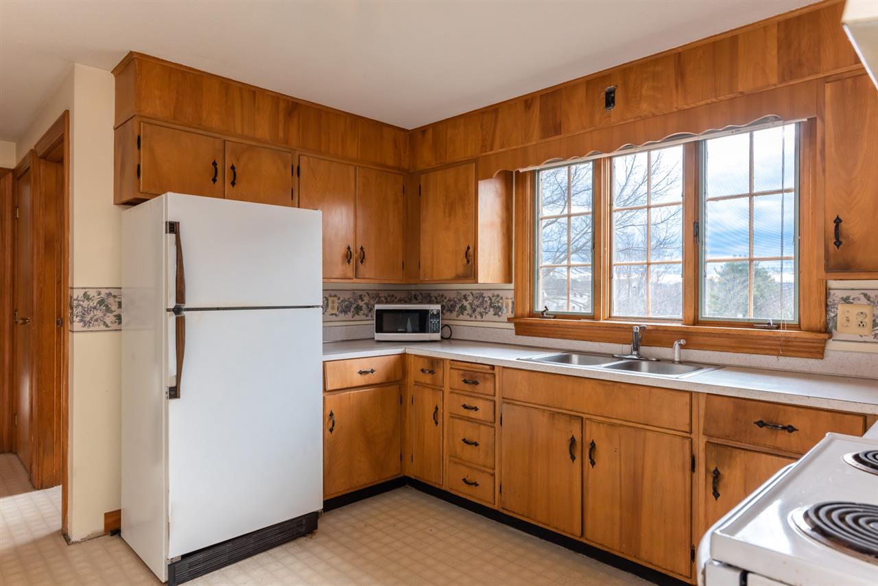 256 Jennison Road Milford, NH 03055 - Photo 12 of 38