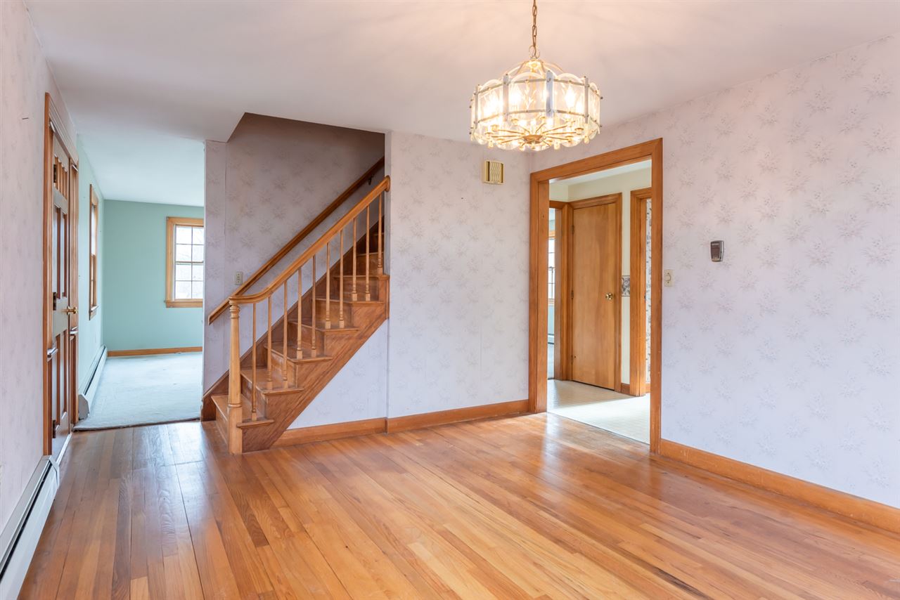 256 Jennison Road Milford, NH 03055 - Photo 6 of 38