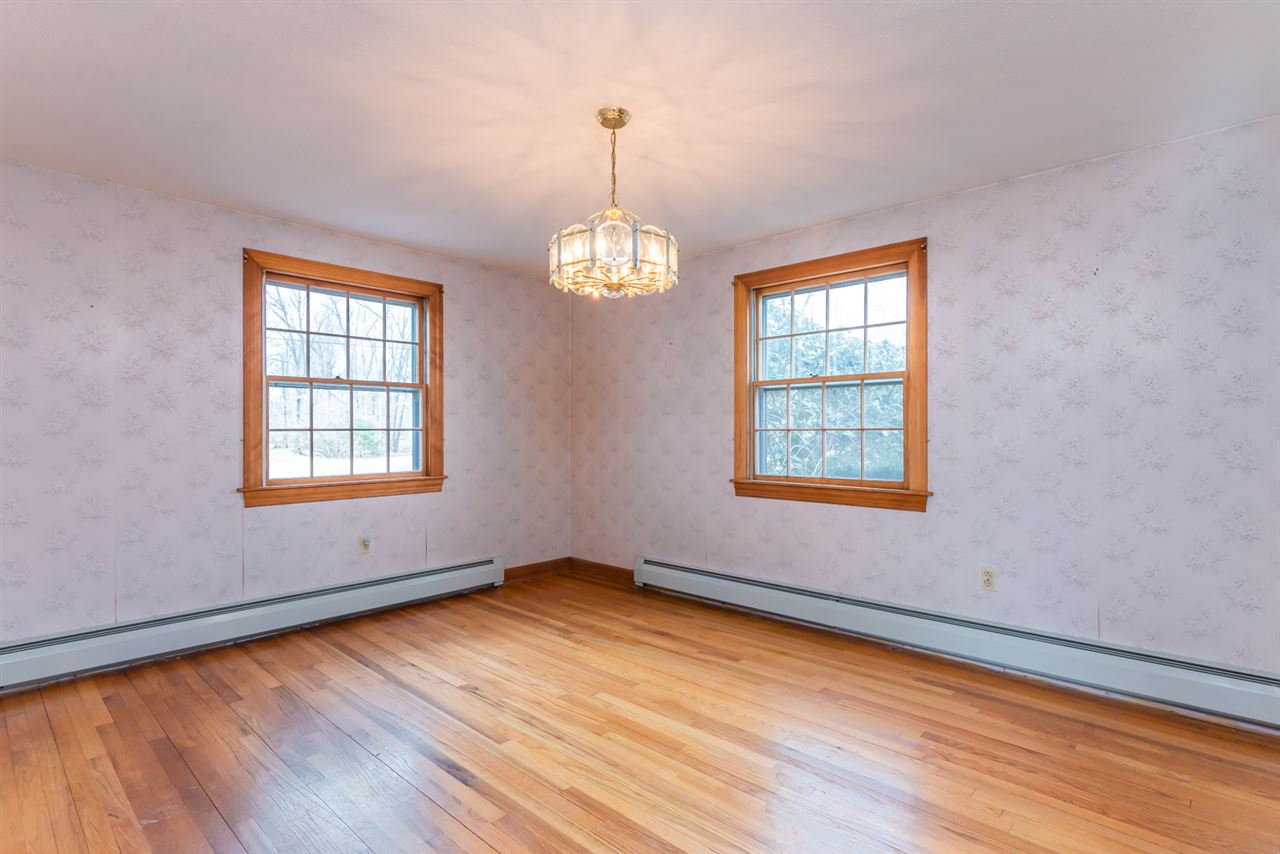 256 Jennison Road Milford, NH 03055 - Photo 7 of 38