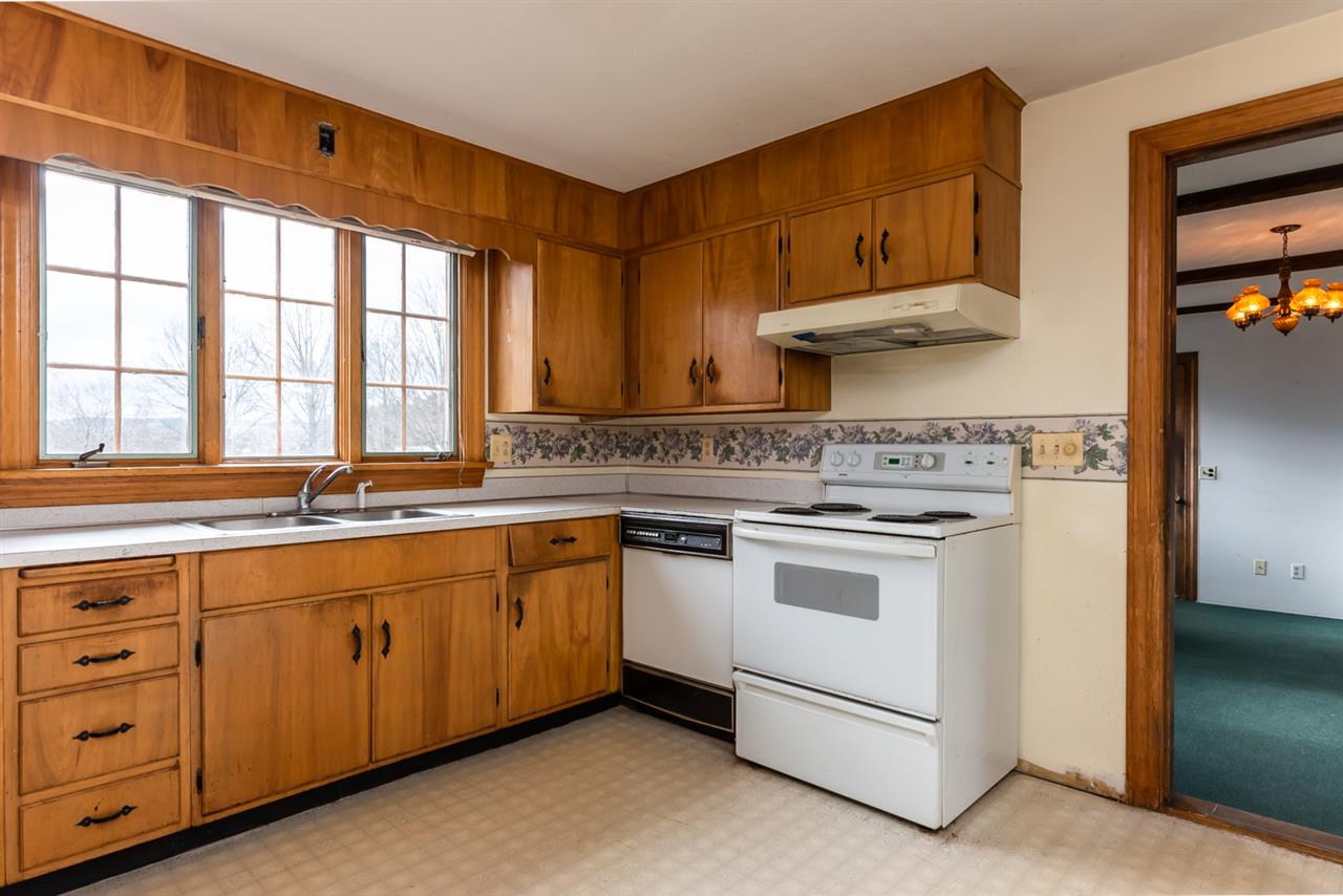256 Jennison Road Milford, NH 03055 - Photo 10 of 38