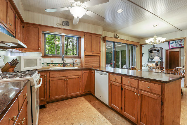 3480 Chalet Lane Crete, IL 60417 - Photo 6 of 20