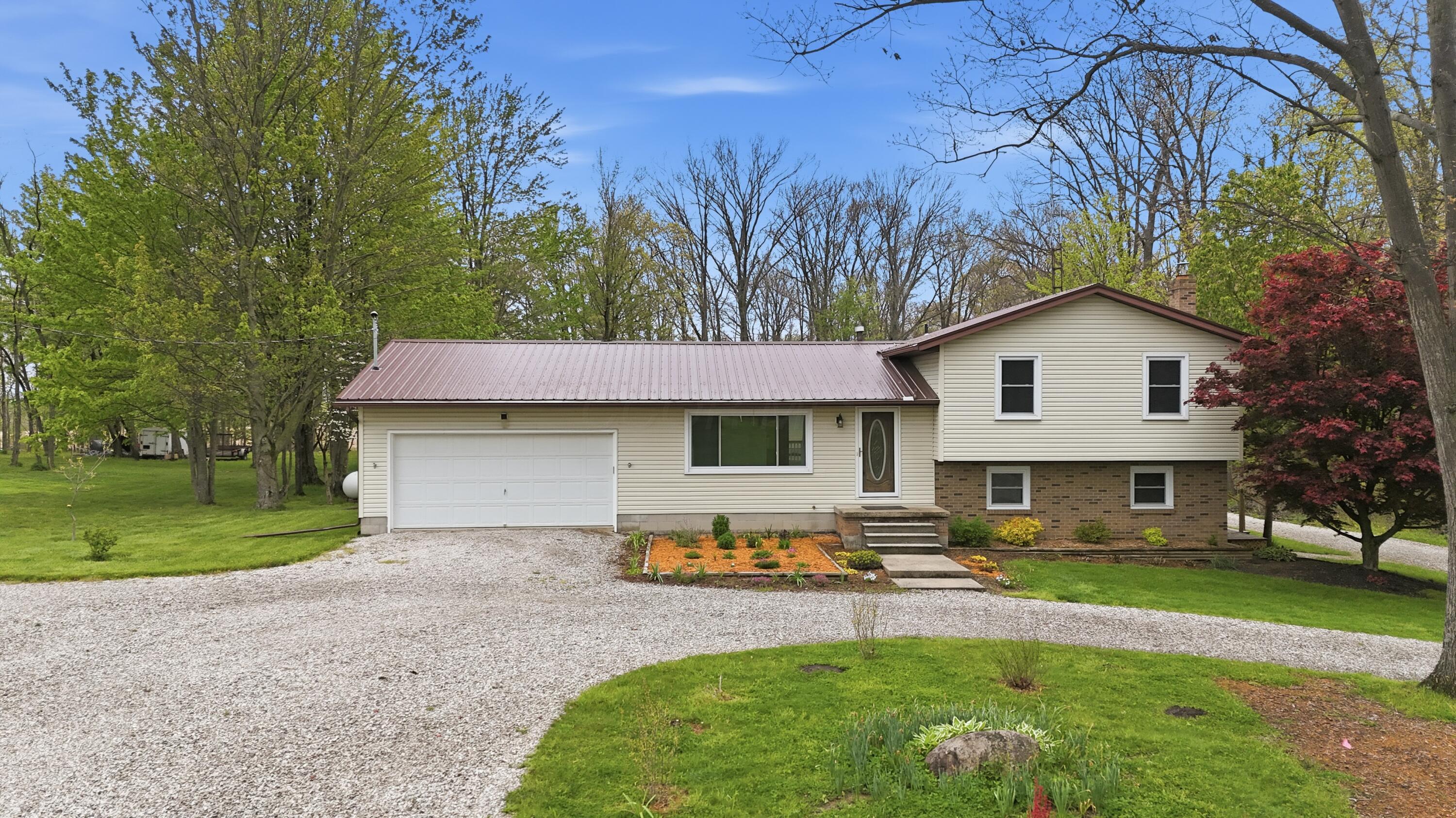 203 Timmerman Road Mansfield, OH 44903 - Photo 3 of 36