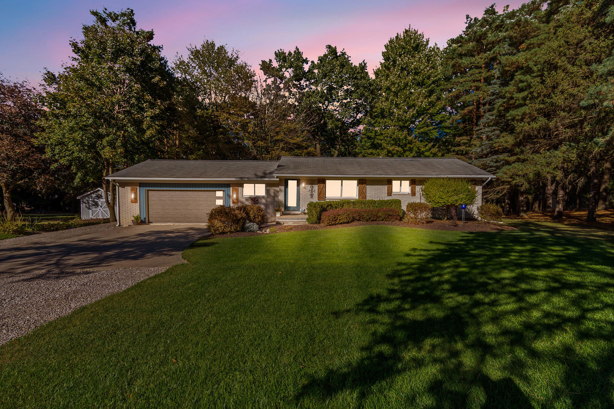 11151 Jonathan Lane Romeo, MI 48065 - Photo 1 of 1 jon dark