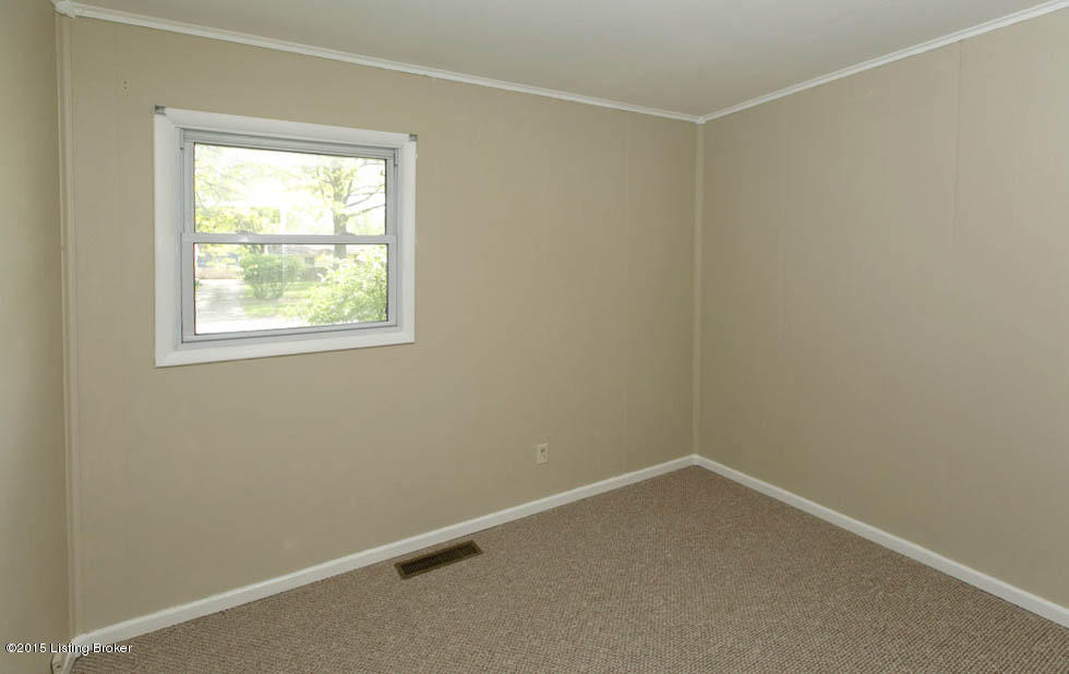 1808 Millgate Road Louisville, KY 40223 - Photo 13 of 29 3J8A7355