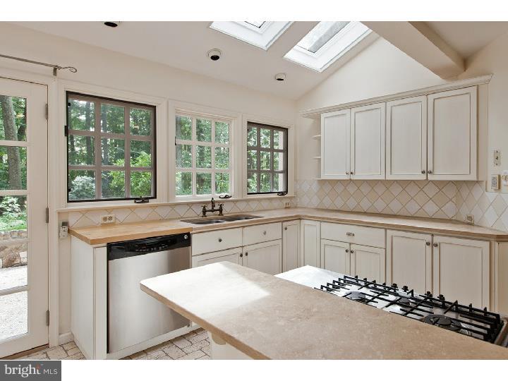 5801 Private Road Doylestown, PA 18902 - Photo 10 of 25 Gallery Image 10